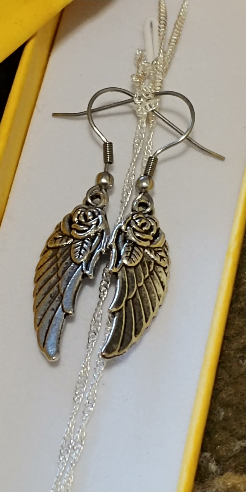 Six Shooter Heritage Rose Wing Necklace Vintage Silver + FREE Matching Earrings