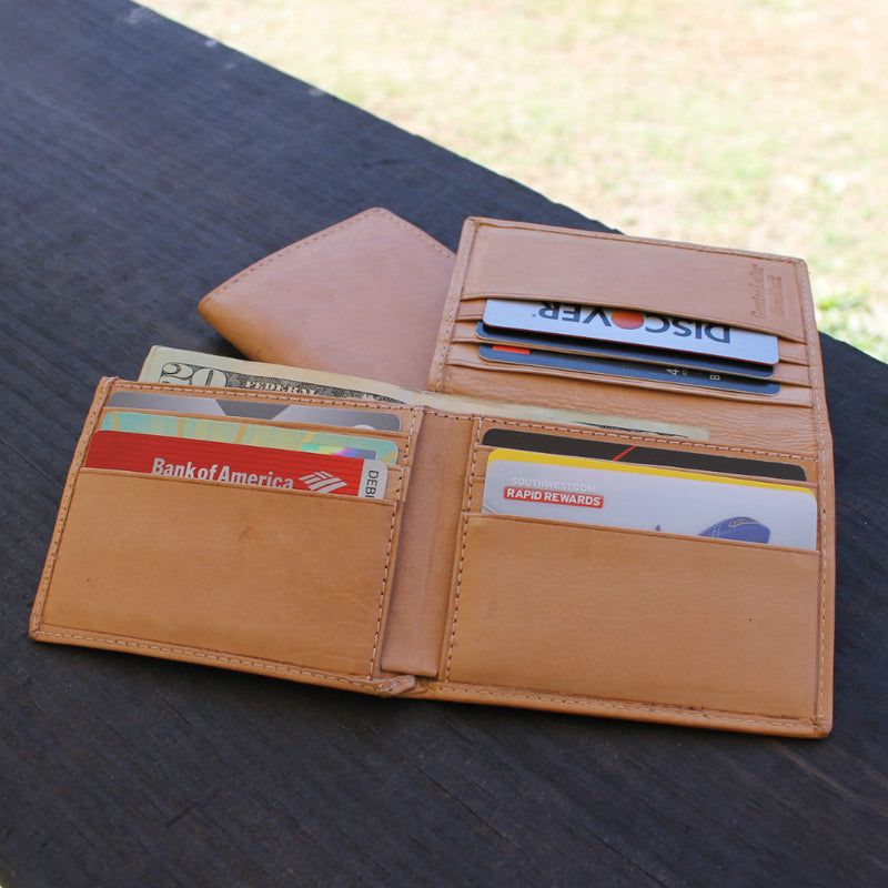 Customized Bi-Fold Extending Wallet